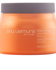 SHU UEMURA URBAN MOISTURE hydro-nourishing treatment dry hair in 500 ml , Hair by SHU UEMURA. Merkmale: . Verfügbar bei ParfümReich.