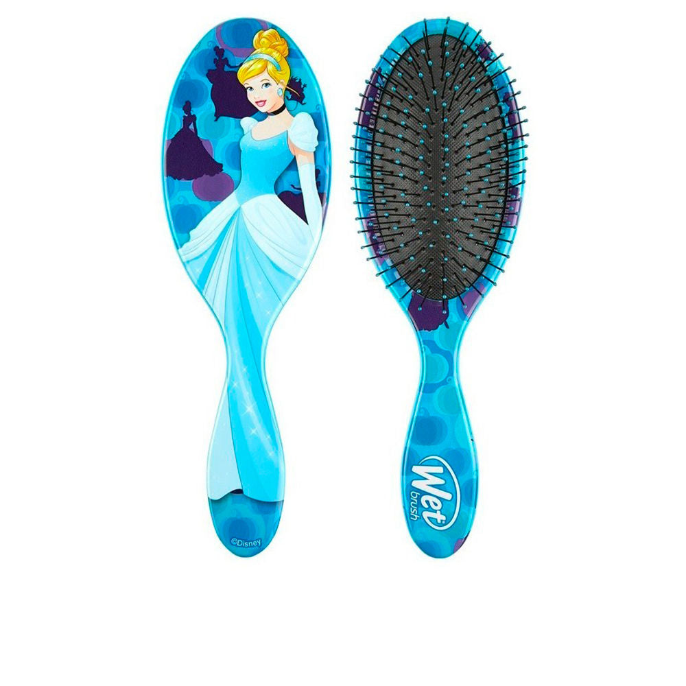 THE WET BRUSH DISNEY PRINCESSES brush in Cinderella , Kids & Babies by THE WET BRUSH. Merkmale: . Verfügbar bei ParfümReich.