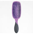 THE WET BRUSH PROFESSIONAL PRO shine enhancer in Purple , Hair by THE WET BRUSH. Merkmale: . Verfügbar bei ParfümReich.