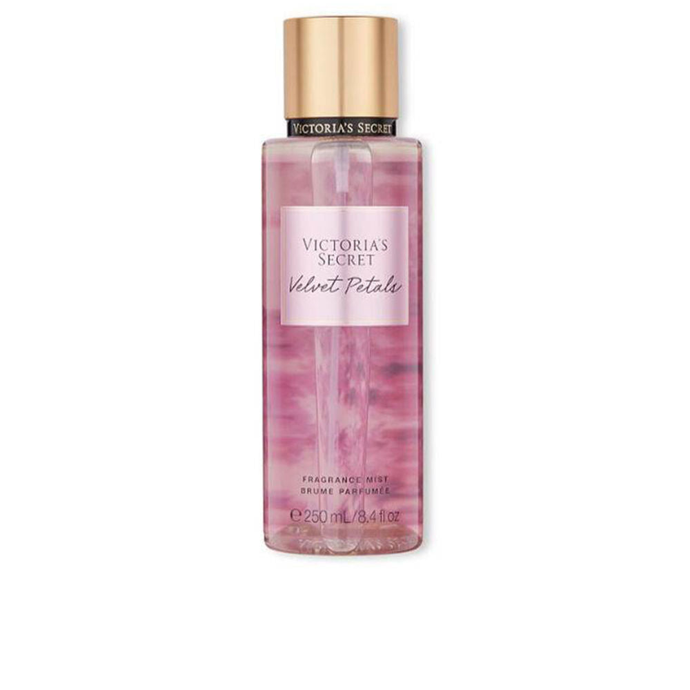 VICTORIA'S SECRET VELVET PETALS fragrance body mist 250 ml in , Perfumes by VICTORIA'S SECRET. Merkmale: . Verfügbar bei ParfümReich.