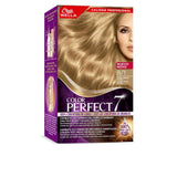 WELLA COLOR PERFECT 7 WELLA COLOR PERFECT 7 100% gray coverage in Light ash blonde , Hair by WELLA COLOR PERFECT 7. Merkmale: . Verfügbar bei ParfümReich.