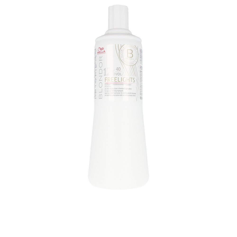 WELLA PROFESSIONALS BLONDOR FREELIGHTS developer 12% 1000 ml in , Hair by WELLA PROFESSIONALS. Merkmale: . Verfügbar bei ParfümReich.