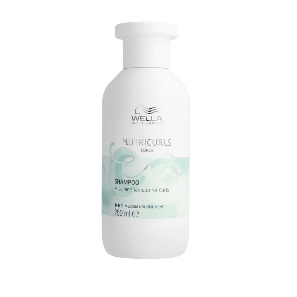 WELLA PROFESSIONALS NUTRICURLS Micellar Shampoo for Hair with Curls and Waves in 250 ml , Hair by WELLA PROFESSIONALS. Merkmale: . Verfügbar bei ParfümReich.